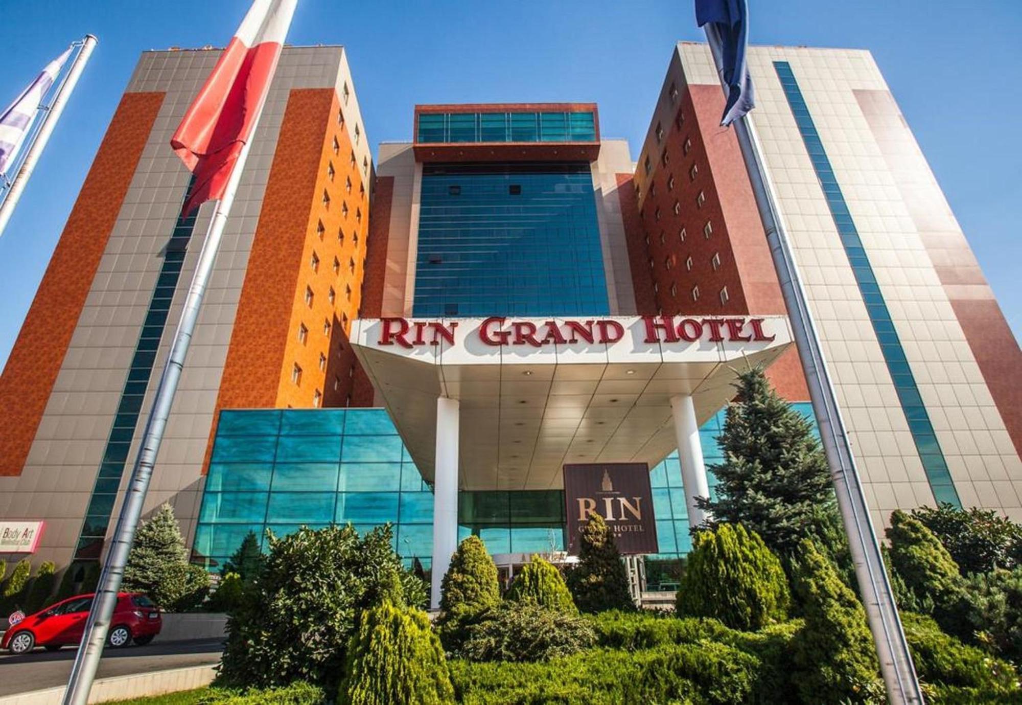 Rin Elegance Apartament *